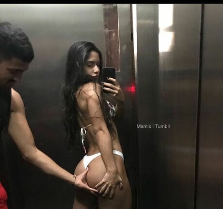 Lara Camilo model xxx img