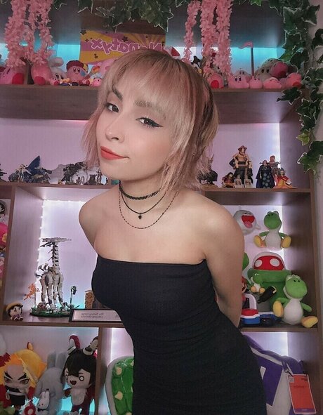 Nanatyx pornstar naked pictures