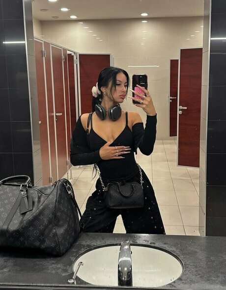 Nina Janova best model gallery