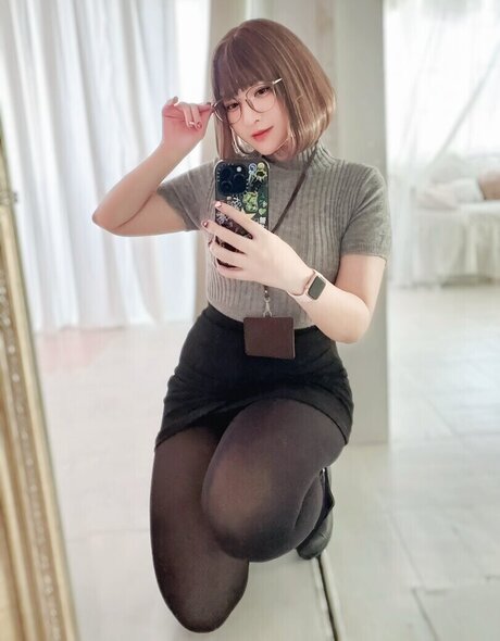 miinyan73 model hot photo