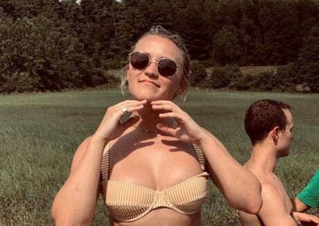 emilyosment xxx pornstar gallery