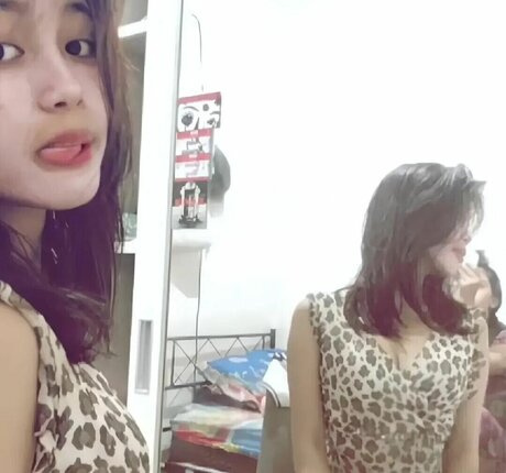 Riska Saputri star pornographic galleries