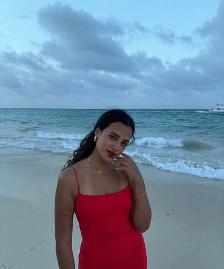 Camila Erika Montengro Rubina porn model photo