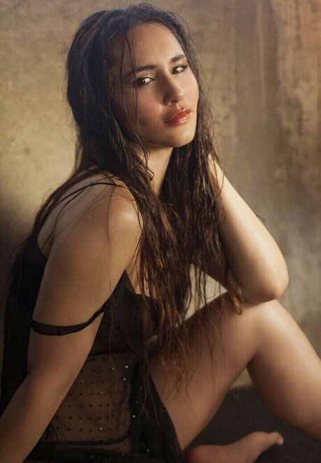 Christina Chong pornographic model img