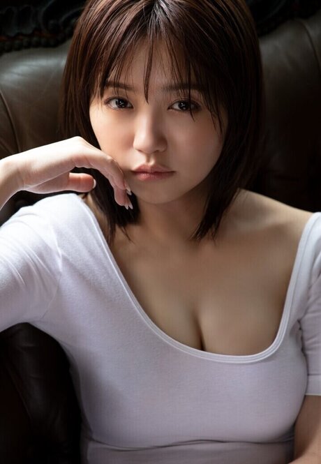Yuno Ohara model beautiful photos