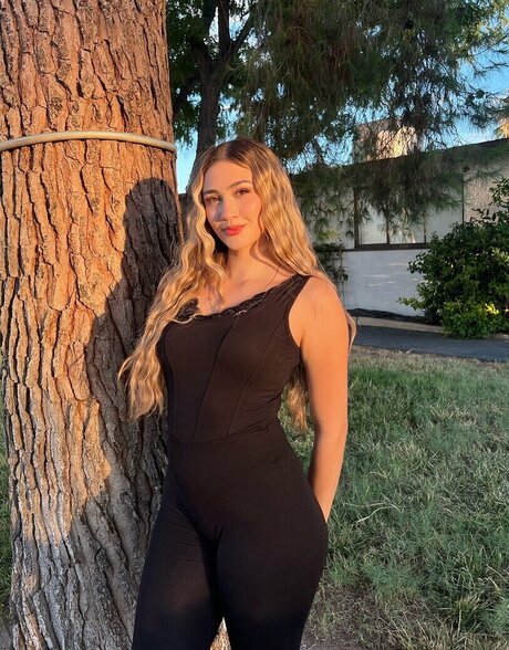 bluci15 model erotic images