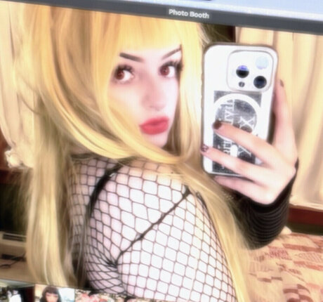 xBeaux model nice image