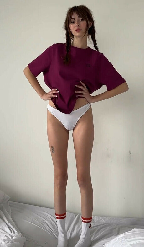 Sephira Lily Street star free pictures