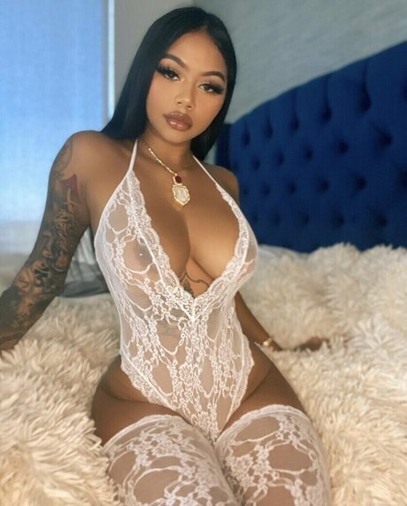 Tianna Lynn nude star pics