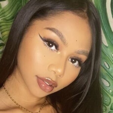 Tianna Lynn high quality model images