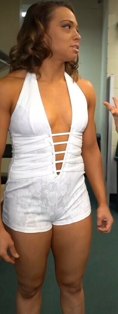 WWE Zoey Stark art star pictures