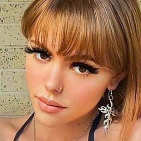 Angebevv pornstar picture