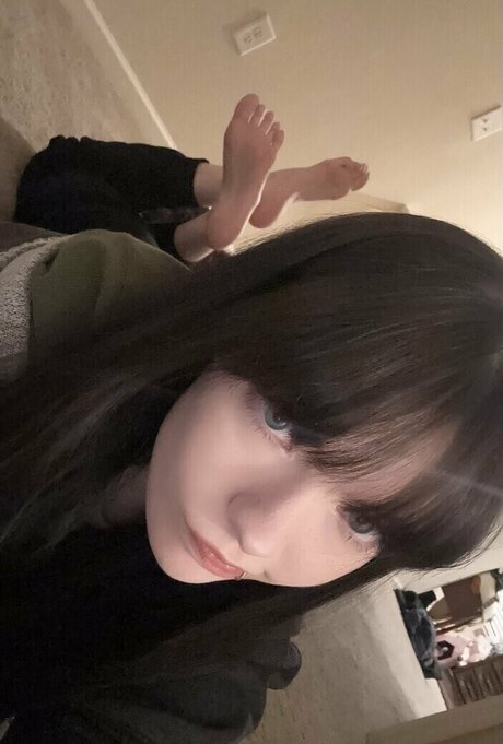 isizzly star hot photo