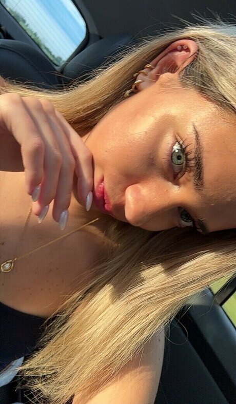 Katelyn Breann beautiful pornstar gallery