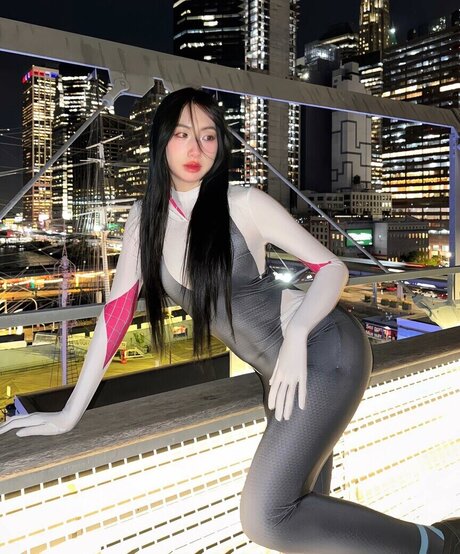 mollyshen beautiful actress photo