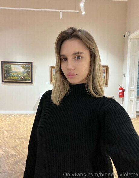 Mia Bloom pornstar sexy image