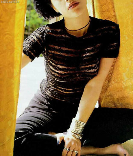 Fairuza Balk model porn archive