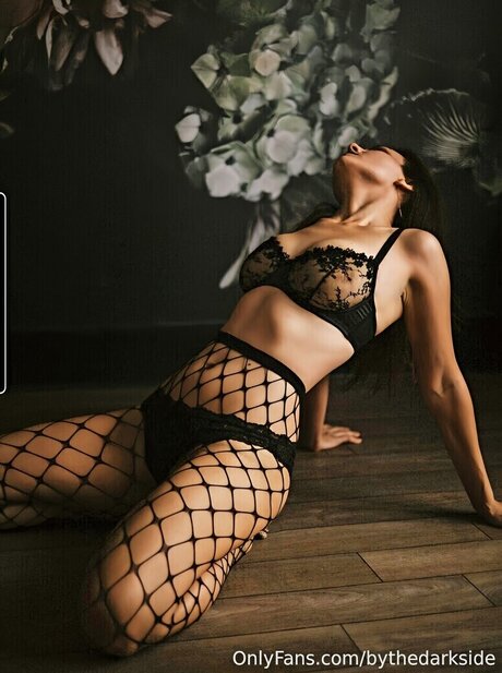 Ashley By Thesea model pretty img