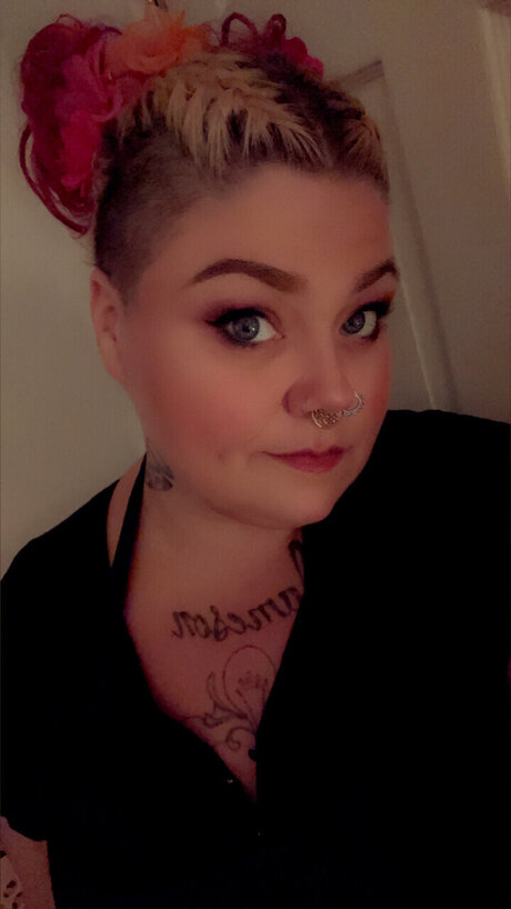 Hollywoodhavoc star sexy galleries