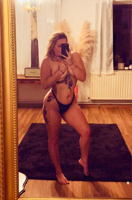 Zootmath pornstar erotic pic