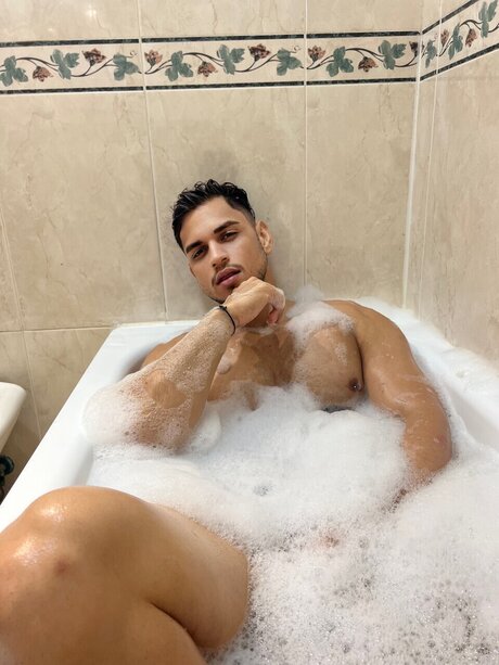 Alex sallvadore naked star pics