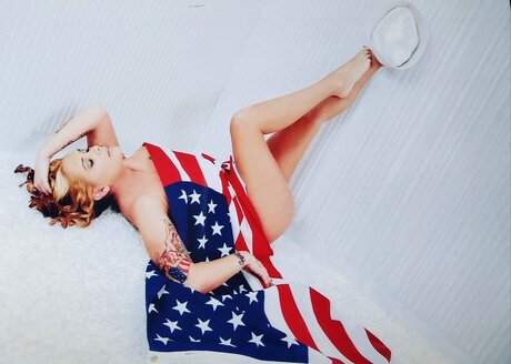 Thedevilsdaughter5150 naked model photos