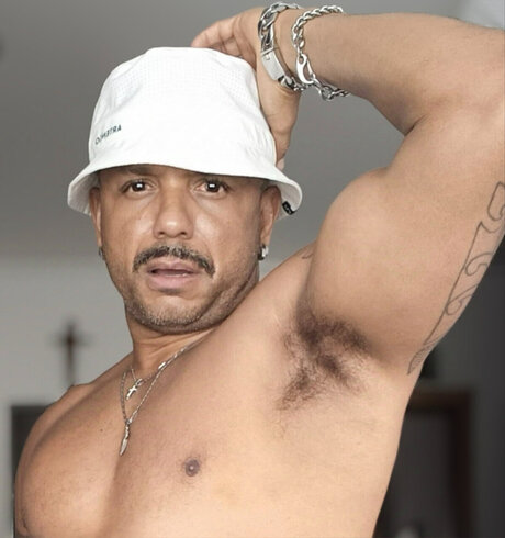 Bento Caminhoneiro sexy pornstar pic