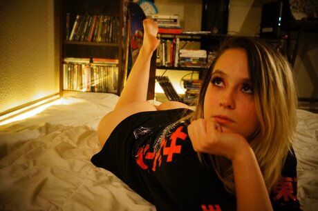 Trap Bunnie top model photos