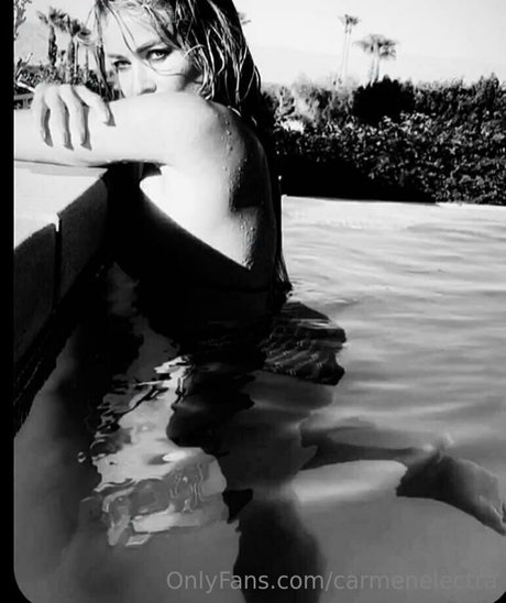 CarmenElectra nudes star gallery