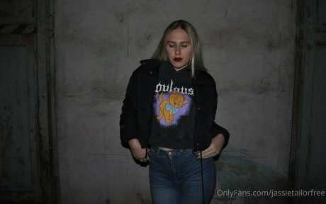 jassietailorfree best actress pictures