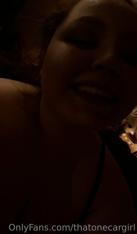 thatonecargirl sexy model img