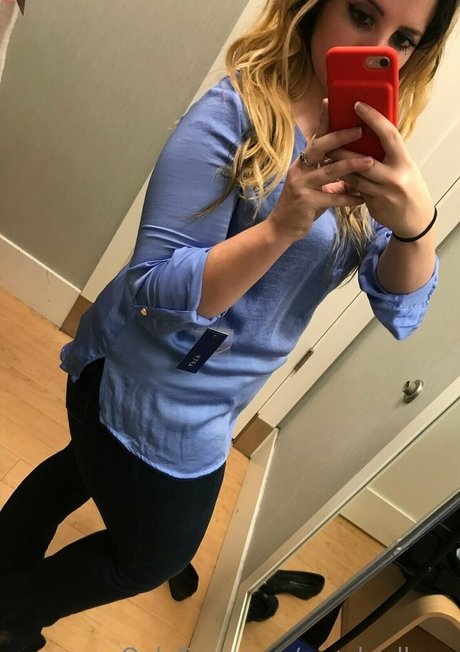 ava hadleyy erotic actress gallery