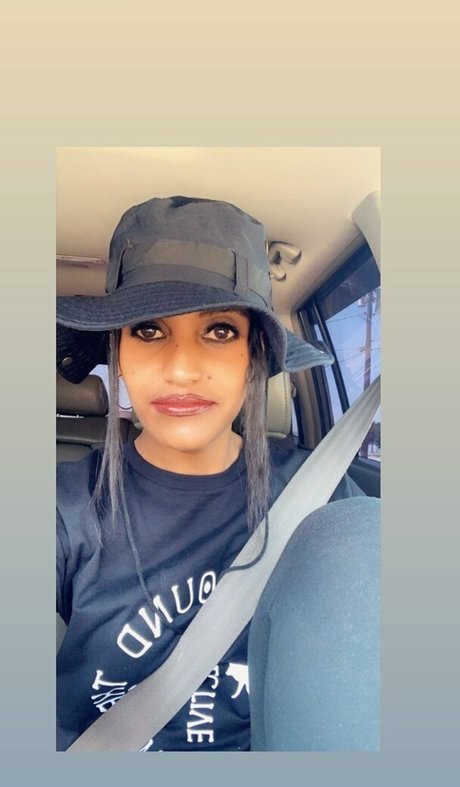 Fevunet exclusive model image