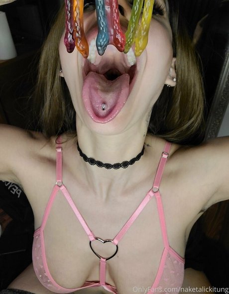 naketalickitung beautiful pornstar pics