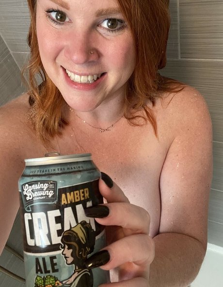 make it ginger sexy actress photo