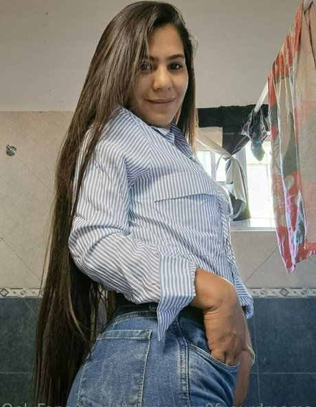 theprincess0fyourdreams model erotic image