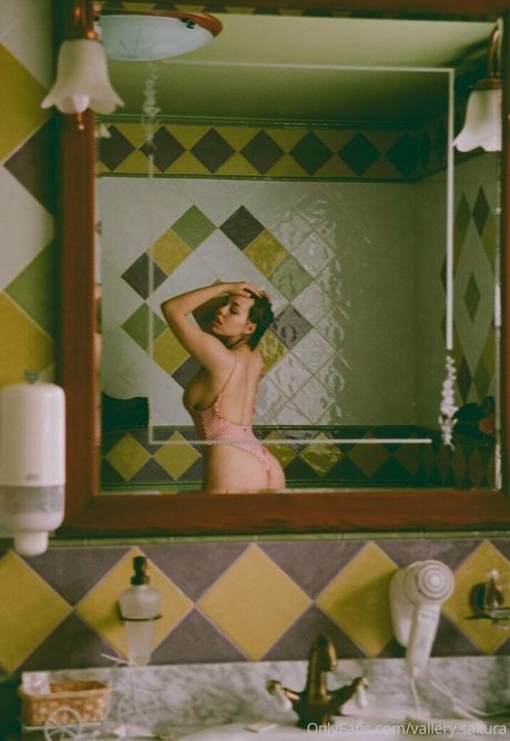 vallery sakura beautiful actress pictures