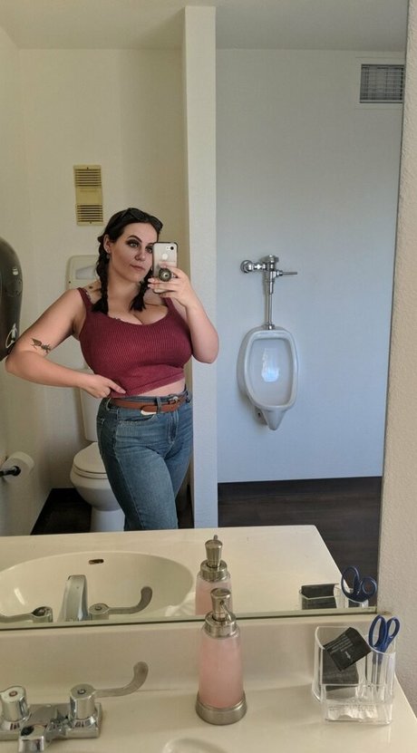 Lucy June model exclusive pics