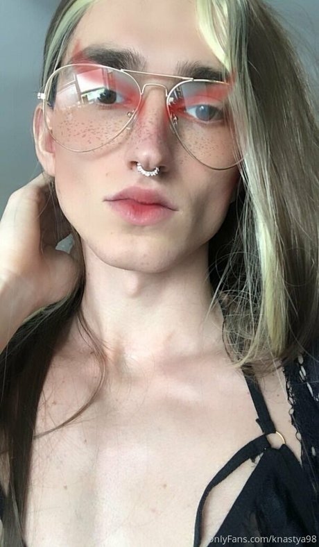 knastya98 Profile pic