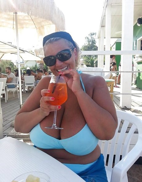 Laura Leonardi hd pornstar pics