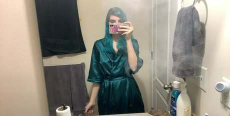 nobinova sex model picture