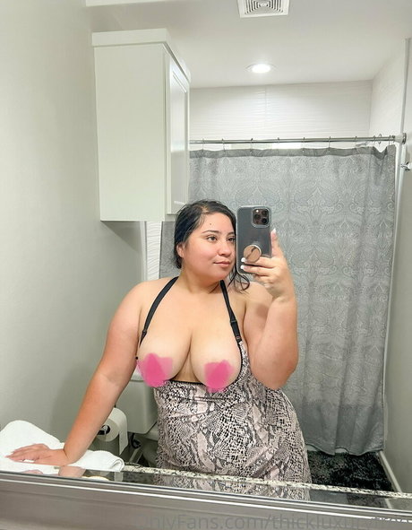 thickluxuryfree hot star galleries