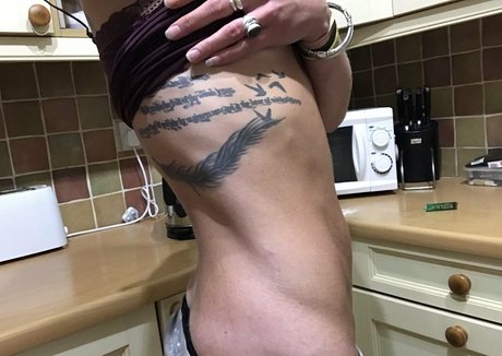 redhead pawg onlyfans nude gallery