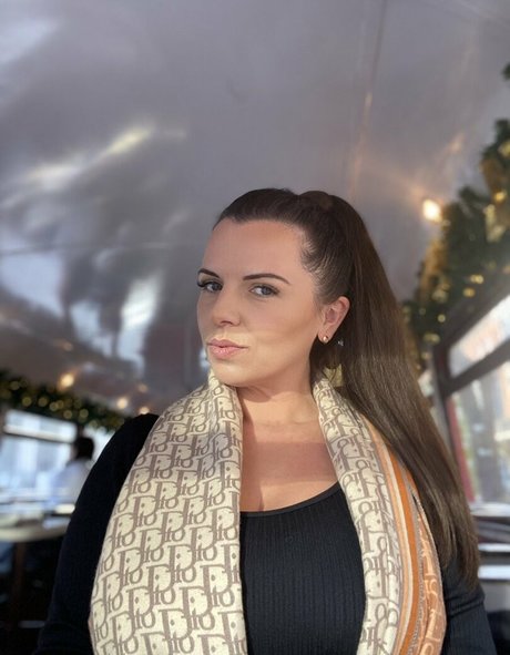 Goddess Alexi star nudes image