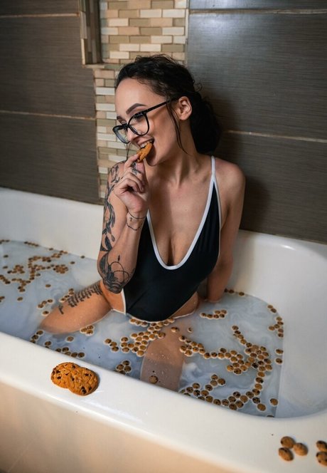 kittymekelsey nudes actress images