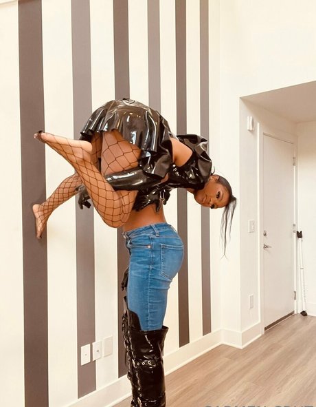 carmencruz beautiful actress pictures