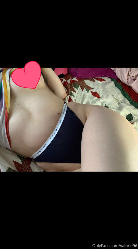 valorie96 nice model photo