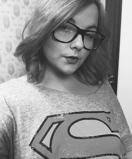 moniiquefox Profile pic