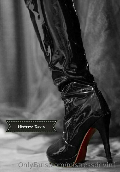 mistressdevin1 beautiful actress img