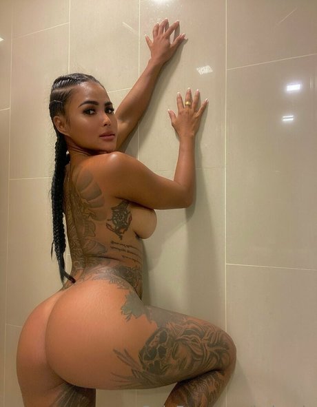 Hola Vix model porn photo